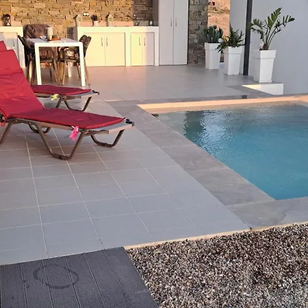 Small 4 Two Holiday home